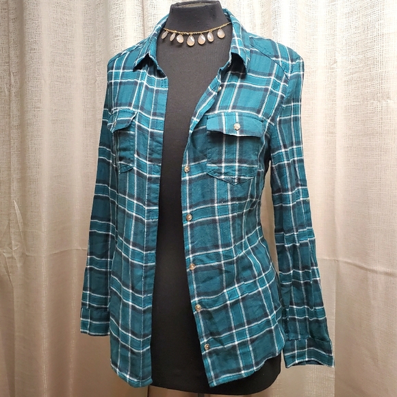 U2B Tops - ☘3/$18 Teal Plaid Shirt